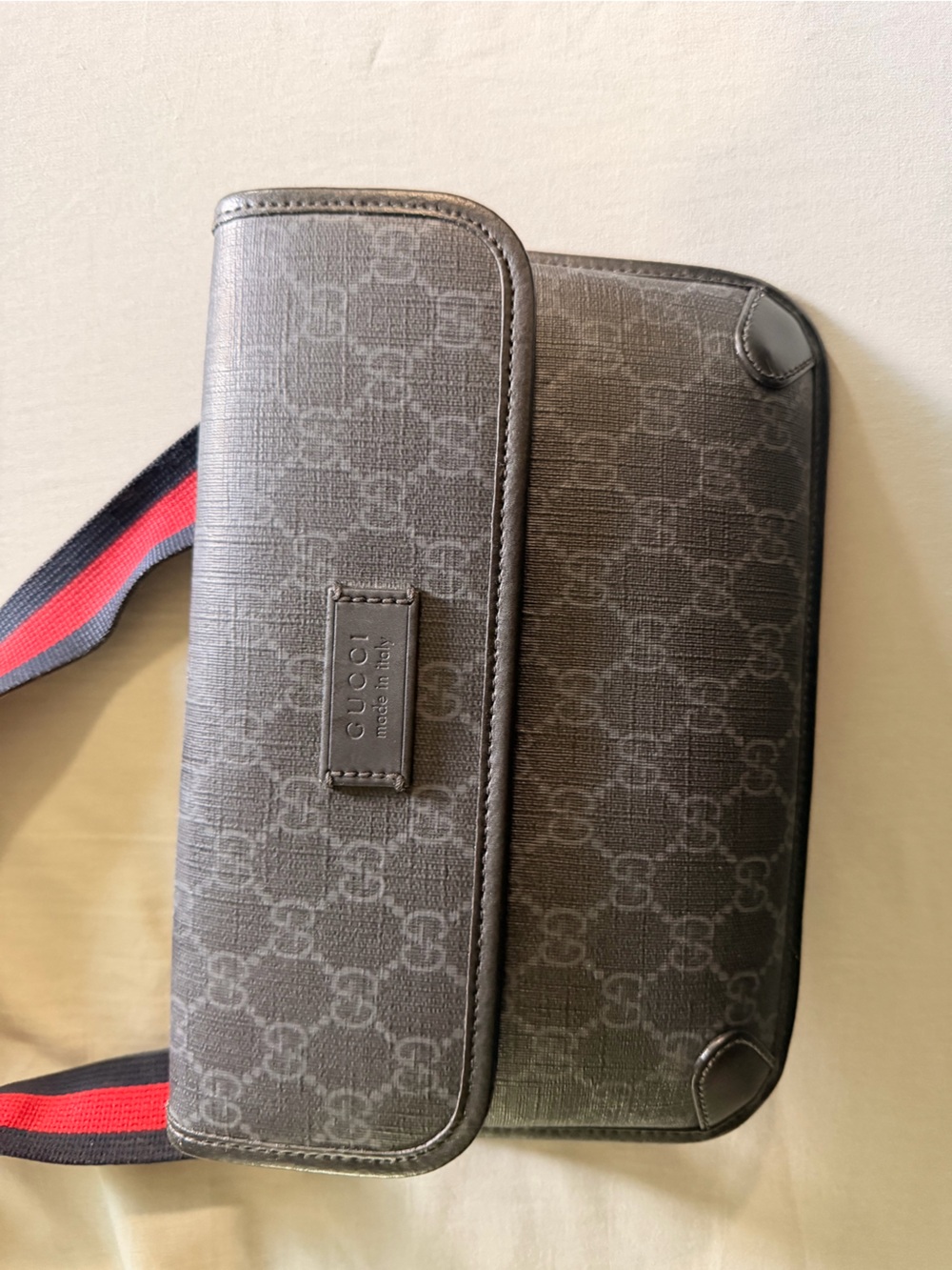 Gucci Crossbody bag